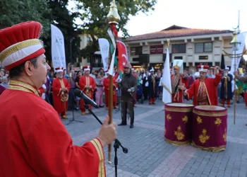 Mehter sesleri bu kez Gazi Orhan Parkı’nda yükseldi