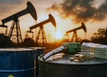 18 Saatlik Zirve Piyasaları Rahatlattı: Petrol Fiyatlarında Büyük Gerileme Yaşandı