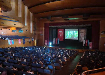 Orman yangınlarının önlenmesi için öğretmenlere eğitim verildi