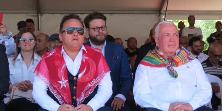 Çalı Köyü’nde Geleneksel Güreşler Coşkuyla Düzenlendi: Ağalık Mustafa Cebeci’ye Devredildi