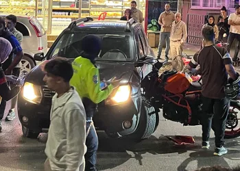CHP Bursa İl Binasında Kriz! Görev Değişikliği Kararı Sonrası Barikat Kuruldu