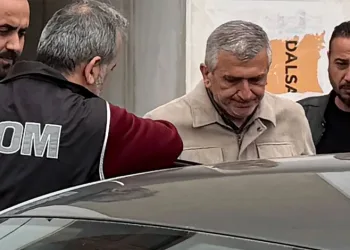 Ekrem İmamoğlu Sinyali Verdi: Yeni Parti Geliyor!