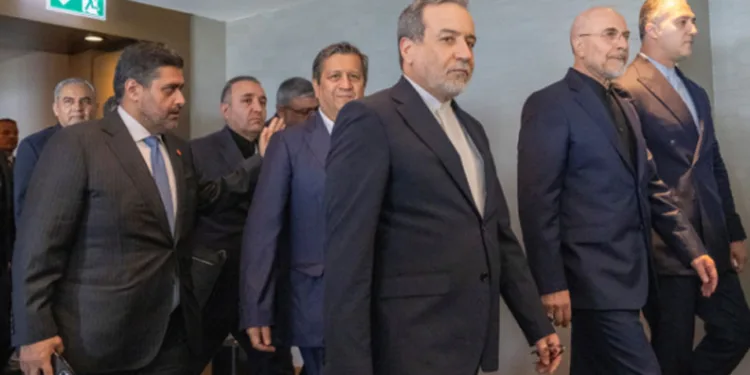 18 Saatlik Zirve Piyasaları Rahatlattı: Petrol Fiyatlarında Büyük Gerileme Yaşandı