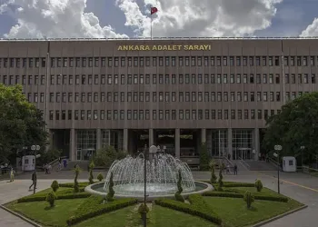 Adliyedeki rüşvet pazarlığını savcı duydu! 100 bin liralık vurgun girişimi ortaya çıktı