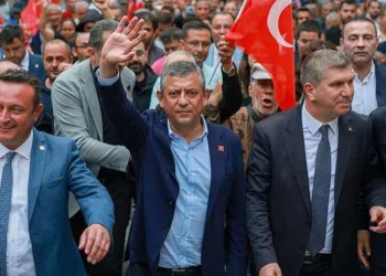 18 Saatlik Zirve Piyasaları Rahatlattı: Petrol Fiyatlarında Büyük Gerileme Yaşandı
