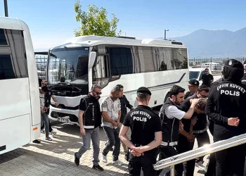 Facianın eşiğinden döndü: Burnu bile kanamadan kurtuldu
