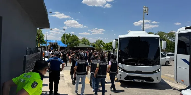 Kilis’te uyuşturucu operasyonları: 8 şüpheli tutuklandı