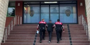 Isparta’da kaçak elektronik sigara kartuşu operasyonu: Bin 970 paket ele geçirildi