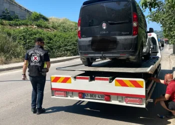 Isparta’da kaçak elektronik sigara kartuşu operasyonu: Bin 970 paket ele geçirildi
