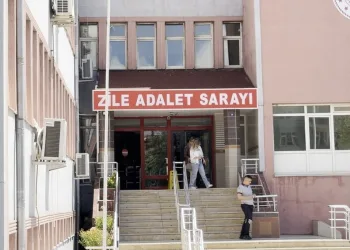 Isparta’da kaçak elektronik sigara kartuşu operasyonu: Bin 970 paket ele geçirildi