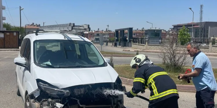 Isparta’da kaçak elektronik sigara kartuşu operasyonu: Bin 970 paket ele geçirildi