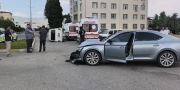 İzmir merkezli 12 ilde FETÖ operasyonu: 80 şüpheli yakalandı