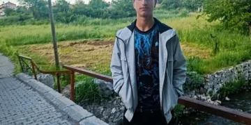 İzmir merkezli 12 ilde FETÖ operasyonu: 80 şüpheli yakalandı