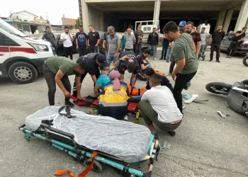 İzmir merkezli 12 ilde FETÖ operasyonu: 80 şüpheli yakalandı