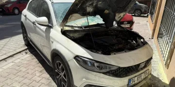 Sakarya’da savcı ile minibüs şoförünün trafikteki kavgası kamerada