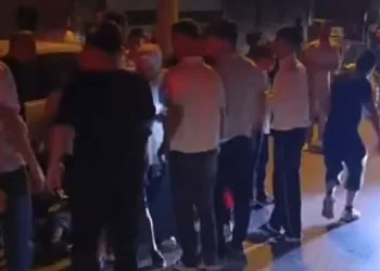 Otomobilin çarptığı 6 yaşındaki çocuk hayatını kaybetti, ailenin feryatları yürek dağladı