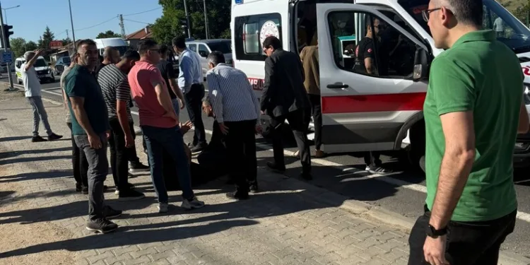 Otomobilin çarptığı 6 yaşındaki çocuk hayatını kaybetti, ailenin feryatları yürek dağladı