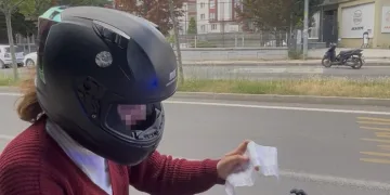 Otomobilin çarptığı 6 yaşındaki çocuk hayatını kaybetti, ailenin feryatları yürek dağladı