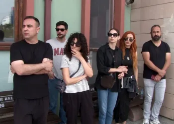 Otomobilin çarptığı 6 yaşındaki çocuk hayatını kaybetti, ailenin feryatları yürek dağladı