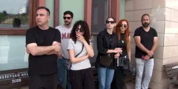 Otomobilin çarptığı 6 yaşındaki çocuk hayatını kaybetti, ailenin feryatları yürek dağladı