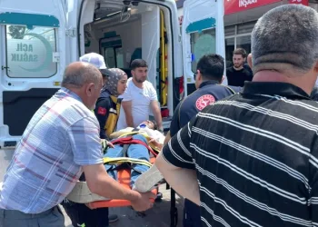 Otomobilin çarptığı 6 yaşındaki çocuk hayatını kaybetti, ailenin feryatları yürek dağladı