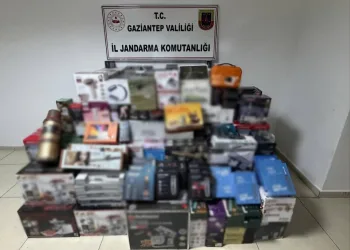 Otomobilin çarptığı 6 yaşındaki çocuk hayatını kaybetti, ailenin feryatları yürek dağladı