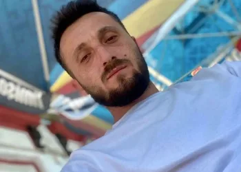 Otomobilin çarptığı 6 yaşındaki çocuk hayatını kaybetti, ailenin feryatları yürek dağladı