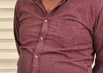 Osmaniye’de çınar ağacı, halk otobüsünün üzerine düştü: Saniyelerle kurtuldu