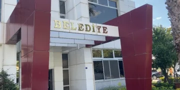 Beylikdüzü’nde taksinin bagajındaki valizde 23 kilogram kokain bulundu: 4 gözaltı