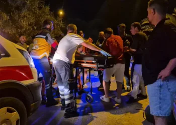 Beylikdüzü’nde taksinin bagajındaki valizde 23 kilogram kokain bulundu: 4 gözaltı