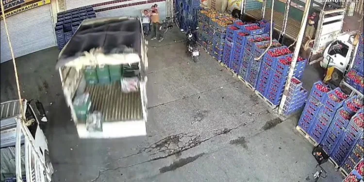 Bolu’da kazadan kıl payı kurtuldular: O anlar kamerada