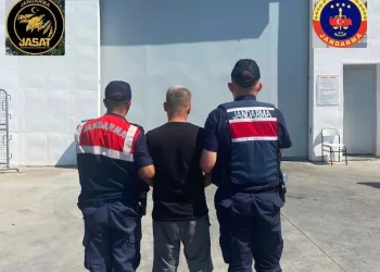 Bolu’da kazadan kıl payı kurtuldular: O anlar kamerada