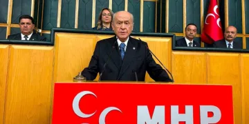 “CHP bünyesindeki çatlağı memleket sathına yaymaktan vazgeçilmelidir”