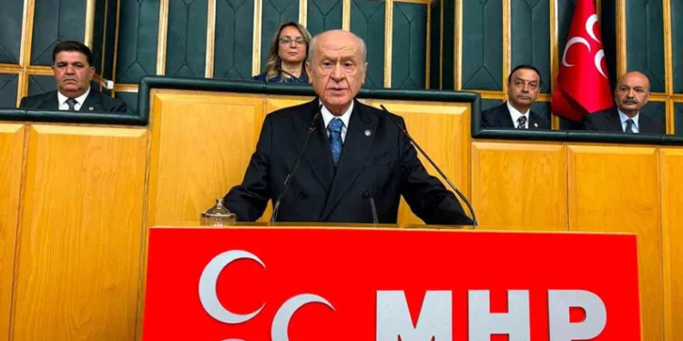 “CHP bünyesindeki çatlağı memleket sathına yaymaktan vazgeçilmelidir”