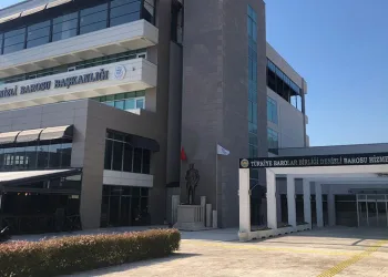Denizli’de Baro başkanı ve 11 avukat gözaltına alındı