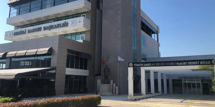 Denizli’de Baro başkanı ve 11 avukat gözaltına alındı