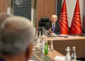 CHP’de disiplin süreci genişliyor: İki belediye başkanı için ihraç talebi