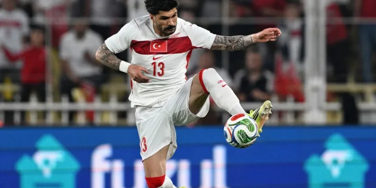 TFF: “A Milli futbolcumuz Eren Elmalı’nın hastanedeki kontrolleri tamamlanmış olup, sağlığında herhangi bir problem bulunmamaktadır.”