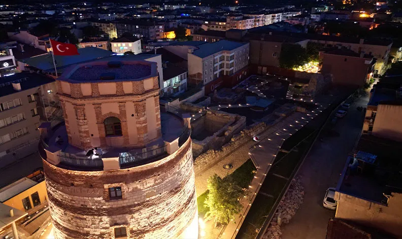 Makedonya Eski Saat Kulesi yeniden ayağa kaldırıldı