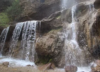 ‘Bir Kış, Bir Yaz’: Su Uçtu Şelalesi 4 mevsim mest ediyor 29.06.2026 11:20:10 Afyonkarahi