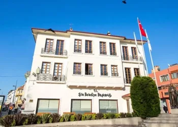Şile Belediyesi’ne üçüncü dalga operasyon: 16 gözaltı