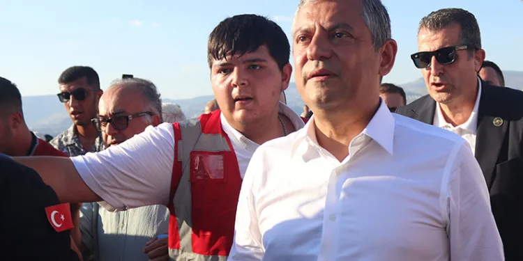 Özgür Özel: “Cemil Bey’le bir sorunumuz yok”