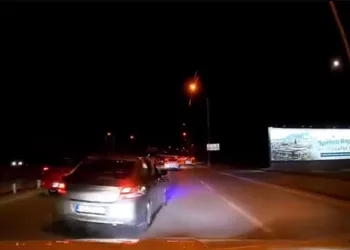 Makas atan sürücü tehlikeli anlara neden oldu