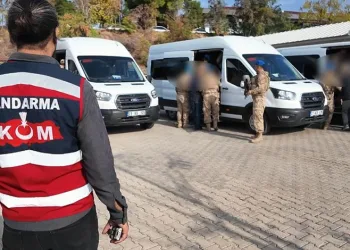 Diyarbakır’da uyuşturucu operasyonu: 18 gözaltı