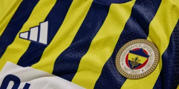 Fenerbahçe’nin 120. yıl logolu formaları tanıtıldı