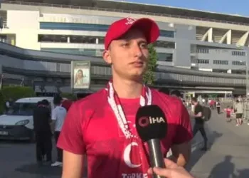 Türk futbolseverlerden Dünya Kupası öncesi ay-yıldızlı ekibe destek