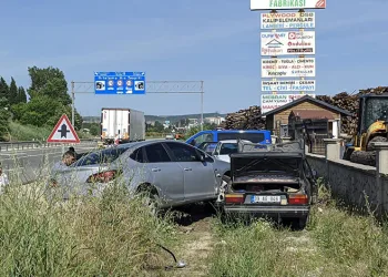 Keşan’daki trafik kazasında 2 kişi yaralandı