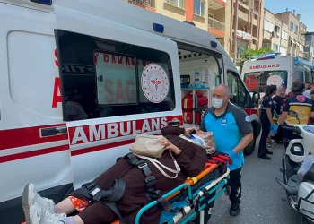 Nazilli’de yaya geçidinde korkutan kaza: 5 yaralı
