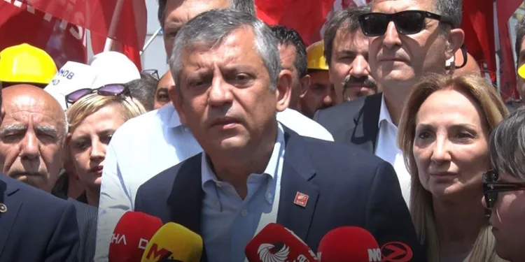 Özgür Özel: “Madencilerin arkasındayız”