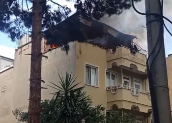 Bursa’da çatı yangını mahallede paniğe neden oldu